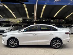 2022 Geely Emgrand 4th Gen 1.5L CVT Flagship, белый — фото 4