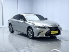2022 Lexus ES 200 Excellence — фото 2