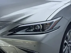 2022 Lexus ES 200 Excellence — фото 18