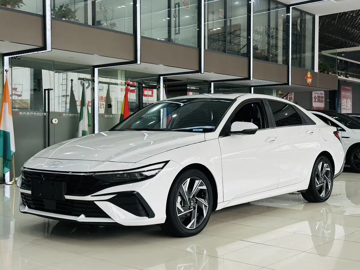 2023 Hyundai Elantra 1.5L CVT GLX Elite