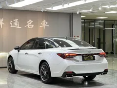 2022 Toyota Avalon 2.5L Luxury, белый — фото 9