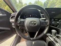 2021 Toyota Camry 2.5G Luxury, чёрный — фото 11