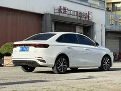 2022 Geely Emgrand 4th Gen 1.5L CVT Premium, белый — фото 3