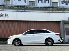 2022 Geely Emgrand 4th Gen 1.5L CVT Premium, белый — фото 5