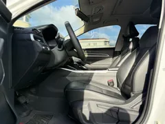 2022 Geely Emgrand 4th Gen 1.5L CVT Premium, белый — фото 13
