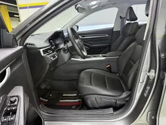 2022 Geely Emgrand 4th Gen 1.5L CVT Premium — фото 7