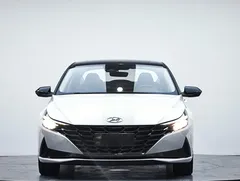 2022 Hyundai Elantra 1.5L CVT LUX Premium, белый — фото 3