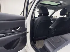 2022 Hyundai Elantra 1.5L CVT LUX Premium, белый — фото 9