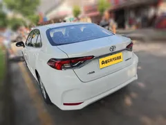 2021 Toyota Corolla 1.5L CVT Elite, белый — фото 4