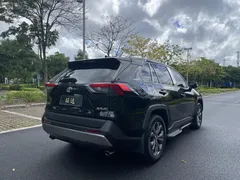 2023 Toyota RAV4 2.0L CVT 2WD Fashion, чёрный — фото 7