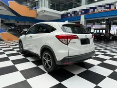 2022 Honda Vezel 1.5L CVT Pioneer, белый — фото 13