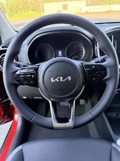 2021 Kia Yipao 1.4L AT, красный — фото 10
