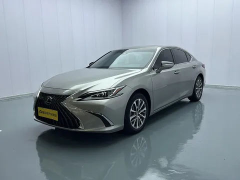 2022 Lexus ES 200 Excellence