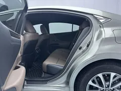 2022 Lexus ES 200 Excellence — фото 12