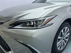2022 Lexus ES 200 Excellence — фото 17