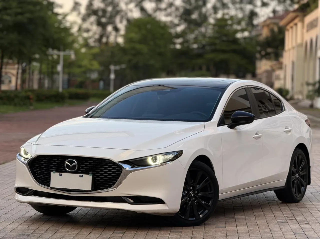 2023 Mazda Mazda3 2.0L AT