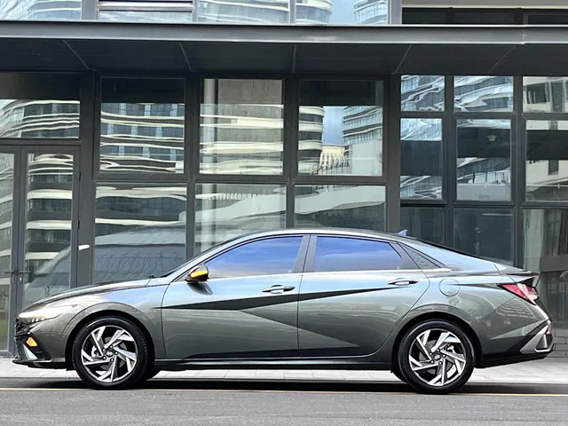 2023 Hyundai Elantra 1.5L CVT GLX Elite
