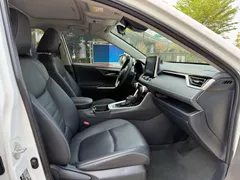 2022 Toyota RAV4 2.0L CVT 2WD Fashion Plus, белый — фото 9