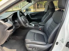 2022 Toyota RAV4 2.0L CVT 2WD Fashion Plus, белый — фото 12