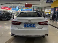 2023 Toyota Camry 2.0G Luxury, белый — фото 7