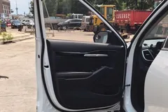 2023 Kia Seltos 1.5L IVT Luxury, белый — фото 8