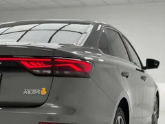 2022 Geely Emgrand 4th Gen 1.5L CVT Flagship — фото 6