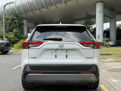 2022 Toyota RAV4 2.0L CVT 2WD Fashion Plus, белый — фото 8