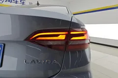 2023 Volkswagen Lavida 1.5L AT, синий — фото 7
