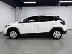 2022 Toyota Yaris L Zhixuan X 1.5L CVT Leading Plus, белый — фото 4