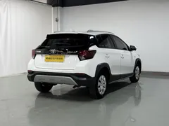 2022 Toyota Yaris L Zhixuan X 1.5L CVT Leading Plus, белый — фото 7