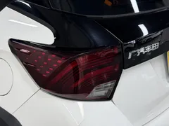 2022 Toyota Yaris L Zhixuan X 1.5L CVT Leading Plus, белый — фото 20