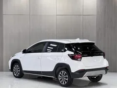 2022 Toyota Yaris L Zhixuan X 1.5L CVT Luxury Plus, белый — фото 9