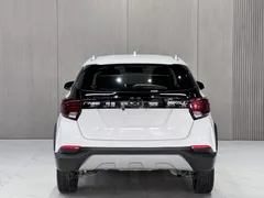 2022 Toyota Yaris L Zhixuan X 1.5L CVT Luxury Plus, белый — фото 10
