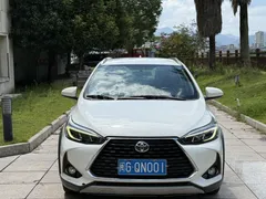 2022 Toyota Yaris L Zhixuan 1.5L CVT Leading Plus, белый — фото 3