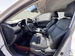 2023 Toyota RAV4 2.0L CVT 2WD, белый — фото 3