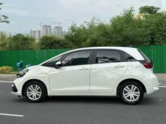 2021 Honda Fit 1.5L CVT, белый — фото 2