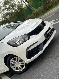 2021 Honda Fit 1.5L CVT, белый — фото 4