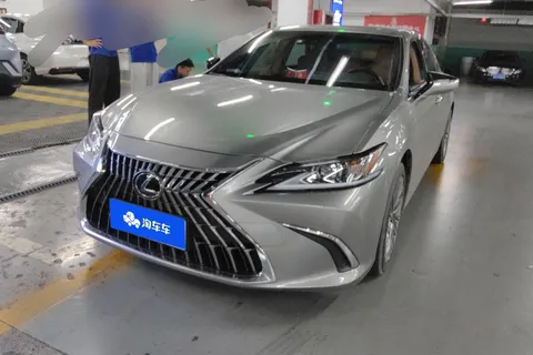 2022 Lexus ES 200 Excellence
