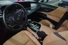 2022 Lexus ES 200 Excellence — фото 13