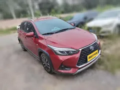 2022 Toyota Yaris L Zhixuan X 1.5L CVT Leading Plus, красный — фото 3