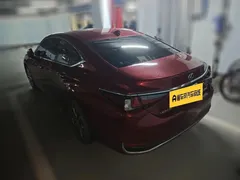 2022 Lexus ES 200 Excellence, красный — фото 3