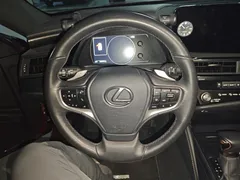 2022 Lexus ES 200 Excellence, красный — фото 6