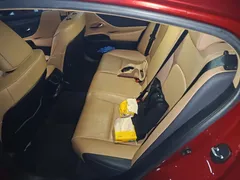 2022 Lexus ES 200 Excellence, красный — фото 11