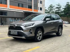 2022 Toyota RAV4 2.0L CVT 2WD Fashion — фото 1