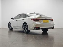 2023 Toyota Avalon 2.5L AT Luxury, белый — фото 4