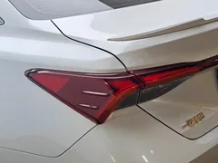 2023 Toyota Avalon 2.5L AT Luxury, белый — фото 17