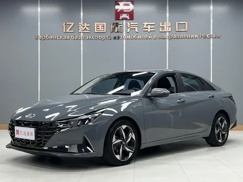 2022 Hyundai Elantra 1.5L CVT LUX Premium