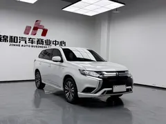 2021 Mitsubishi Outlander 2.0L 2WD 5 Seats, белый — фото 3