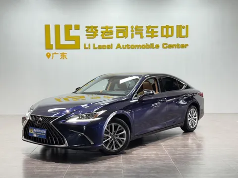 2021 Lexus ES 200 Luxury