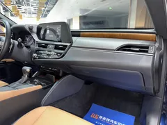 2021 Lexus ES 200 Luxury, синий — фото 20